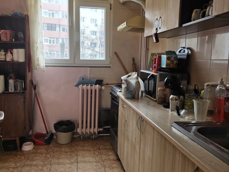 Dristor- Camil Ressu vav metrou